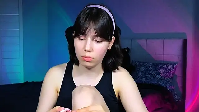 Stacy Gonzales  online show from April 15, 11:44 am