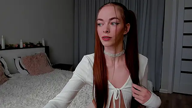 Undertheskin online show from April 2, 2:14 pm