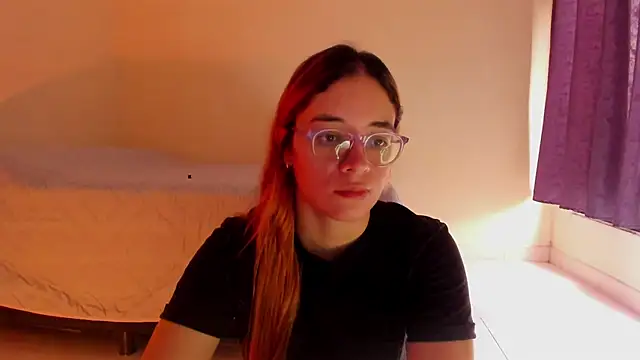 atenas 05  online show from April 19, 4:51 pm