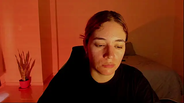 atenas 05  online show from February 9, 5:04 pm