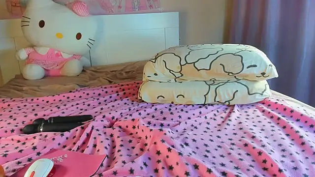 kuraii1  online show from October 24, 2:07 am