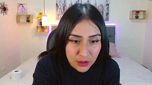 Snapshot of mia_aira chatting on September 9, 3:23 pm mia aira online show from September 9, 3:23 pm