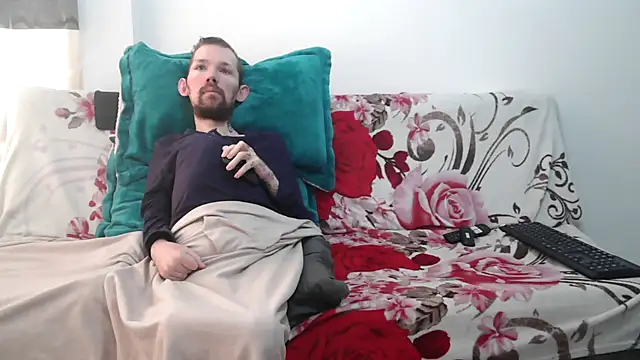 Sophia and Thomas online show from April 10, 7:09 pm