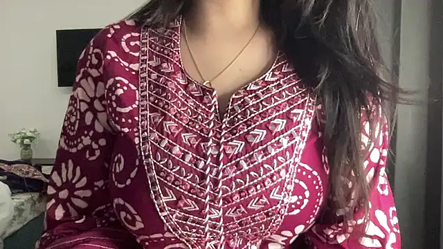 Wild Fantasy 7 online show from November 17, 9:26 pm