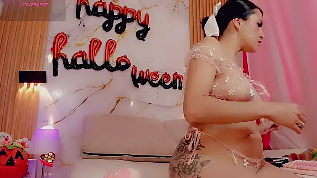 Snapshot of BrendaSquirtx chatting on October 4, 6:01 pm BrendaSquirtx online show from October 4, 6:01 pm