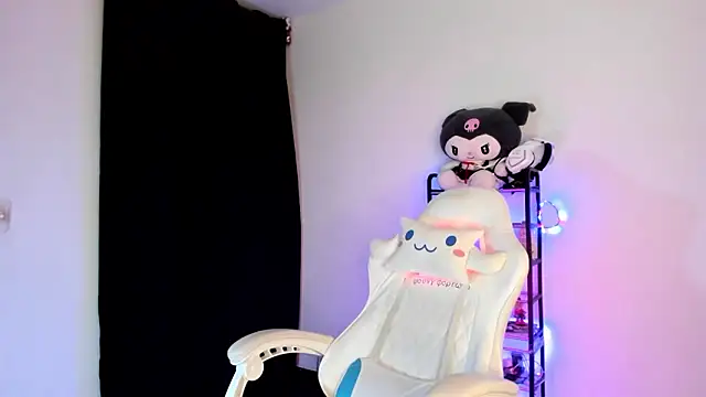 meganthompsonn22 online show from March 1, 5:18 am