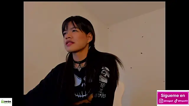 meganthompsonn22 online show from November 12, 1:42 pm