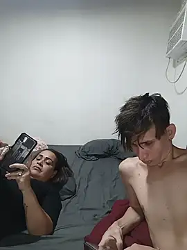 Milfvalesk online show from June 1, 6:31 pm