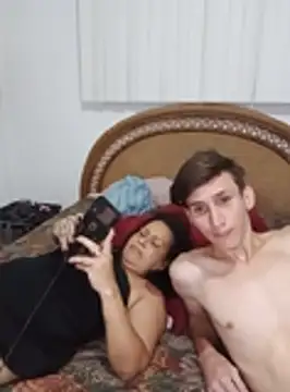 Milfvalesk online show from October 18, 3:42 am