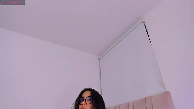 ZarianaEvanz online show from May 15, 11:51 pm