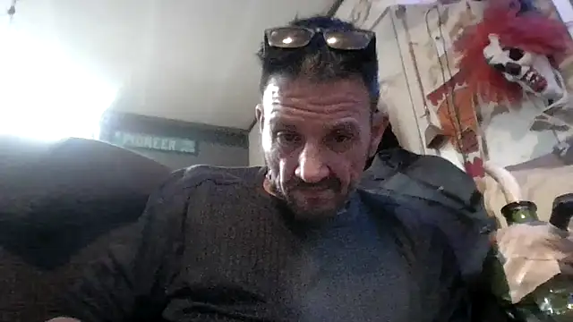 In2itvegassstyle online show from October 28, 10:10 am