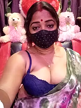 ella mariya online show from April 17, 9:50 pm