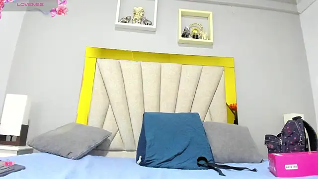 vahiolet fuentes online show from June 4, 3:12 am