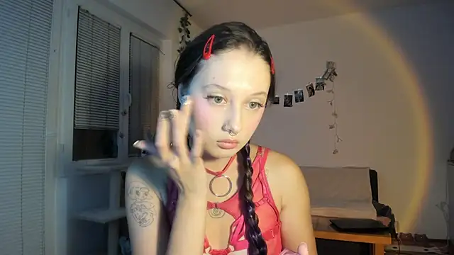 Jenny darling love online show from November 9, 7:10 pm