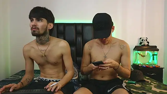 Brutal Sex Fucking online show from March 13, 11:50 pm