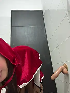 melyescobar online show from May 8, 4:38 am