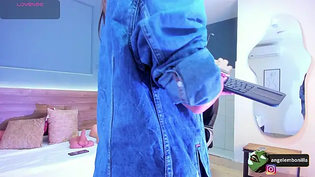 megan morgan01 online show from November 8, 12:32 pm