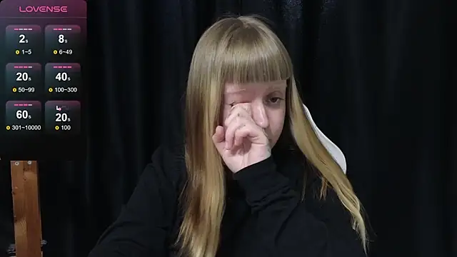 June shy0 online show from March 27, 8:26 am