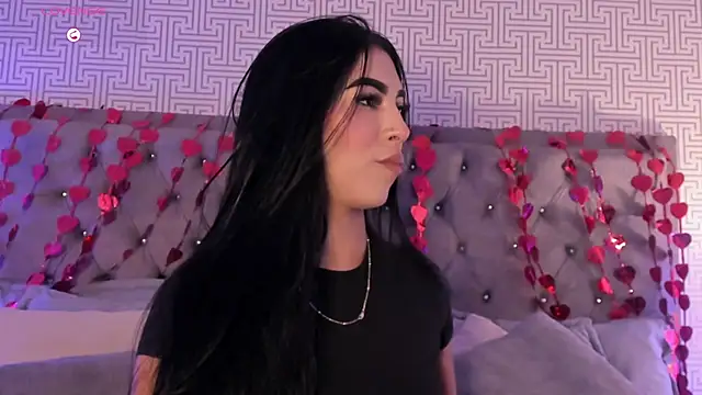 AriRobert  online show from February 25, 2:26 pm