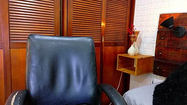 Snapshot of Celeste_sanz chatting on September 30, 9:59 am Celeste sanz online show from September 30, 9:59 am