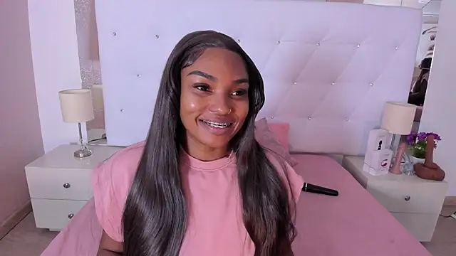 Isla Scott online show from December 14, 11:16 am