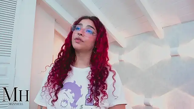 MizzHell online show from April 12, 9:45 am