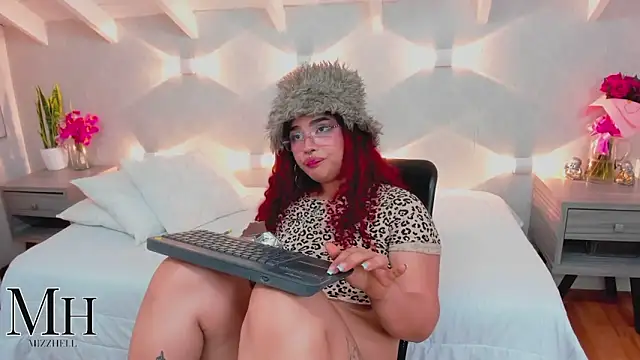 MizzHell online show from April 14, 10:04 am