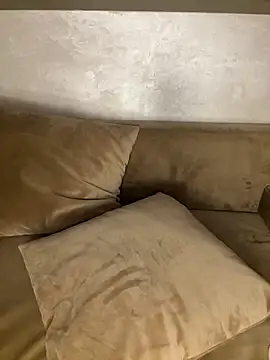 RachaCharmouta online show from September 28, 1:45 am