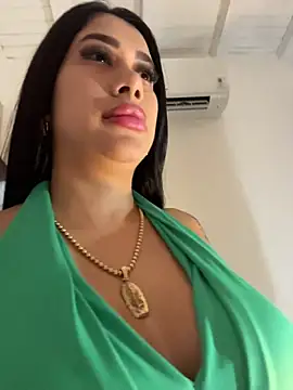 kiim taaylor online show from October 31, 12:42 pm