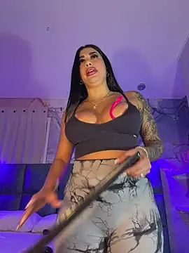 kiim taaylor online show from March 1, 11:54 am