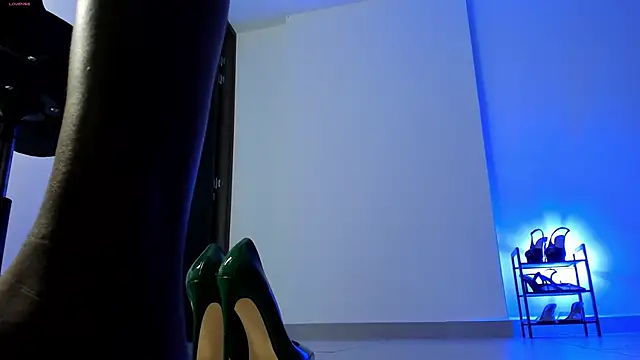 Snapshot of Sali_g chatting on October 8, 4:17 am Sali g online show from October 8, 4:17 am