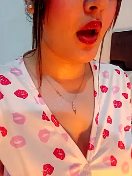 im here- online show from January 31, 7:34 pm