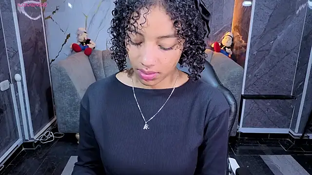 Violeth b online show from April 8, 1:13 pm