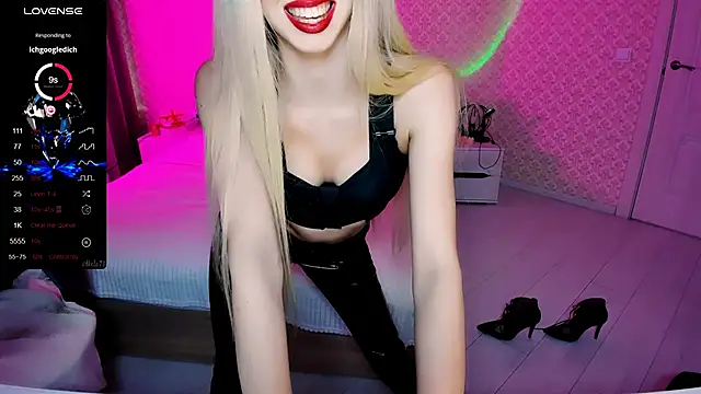 Emilia Klar online show from March 1, 3:12 pm