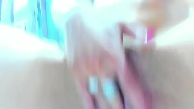 Mariana Benett online show from September 12, 9:11 pm