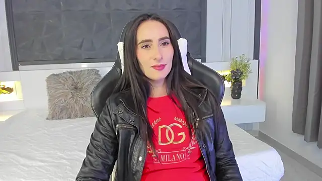 SaraGomez1 online show from January 5, 5:27 pm