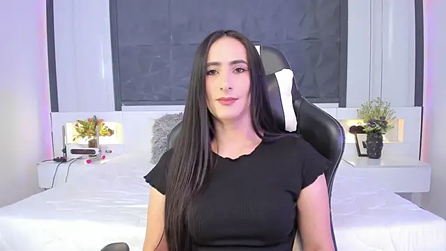 Snapshot of SaraGomez1 chatting on September 29, 3:50 pm SaraGomez1 online show from September 29, 3:50 pm