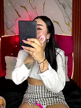 emily 22x online show from December 4, 8:31 pm