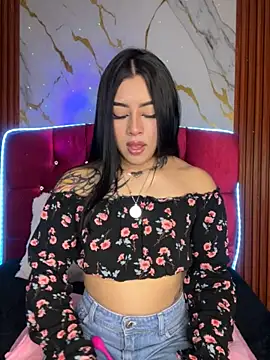 emily 22x online show from November 24, 3:03 pm