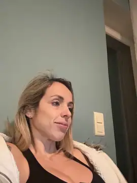 Annicam online show from October 31, 11:53 pm