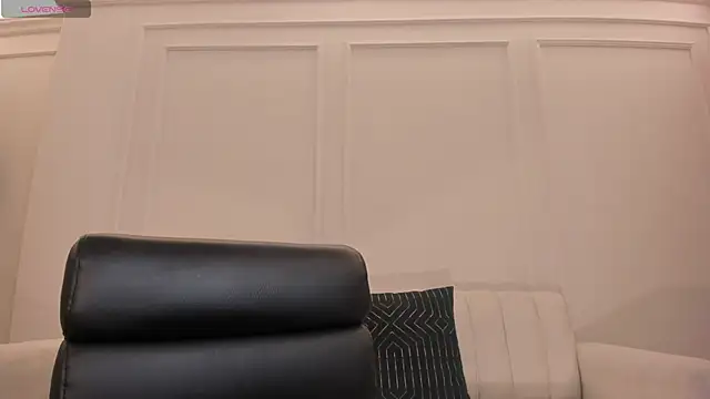 SavannahStorm online show from September 28, 12:10 pm