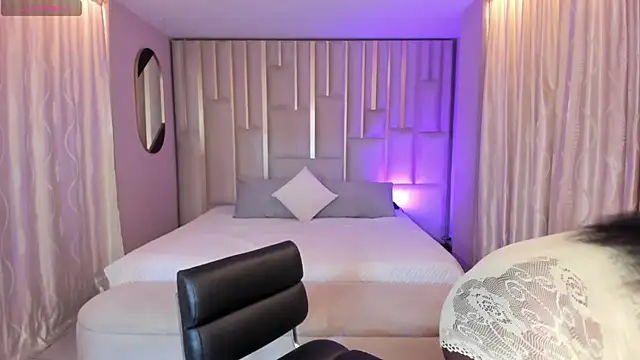 SavannahStorm online show from March 8, 6:01 pm