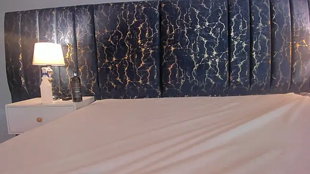 Sophia Lemos online show from October 12, 8:11 pm