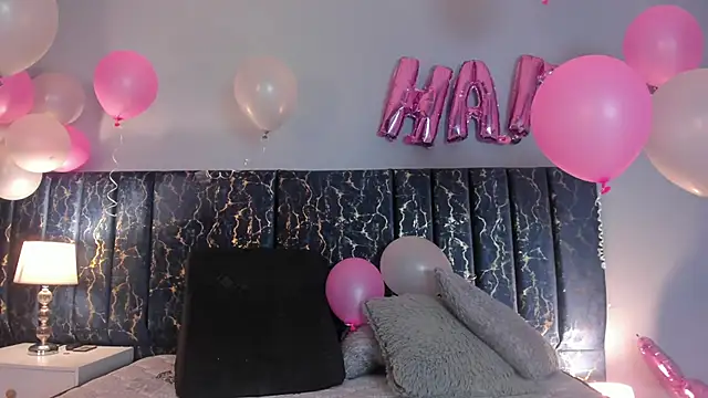 Sophia Lemos online show from October 3, 2:00 pm