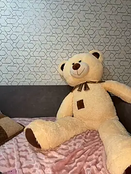 Tatti-Go online show from November 20, 8:32 pm