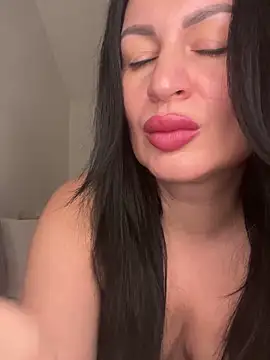 Helena7077 online show from February 8, 10:23 pm