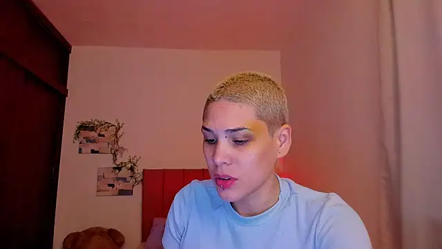 Charlee pink online show from January 14, 10:15 pm