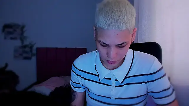 Charlee pink online show from February 7, 5:39 pm