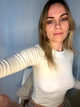 Milla  one online show from November 30, 11:58 am