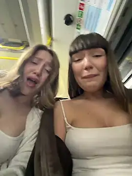 Sophie Avory online show from March 31, 5:46 pm